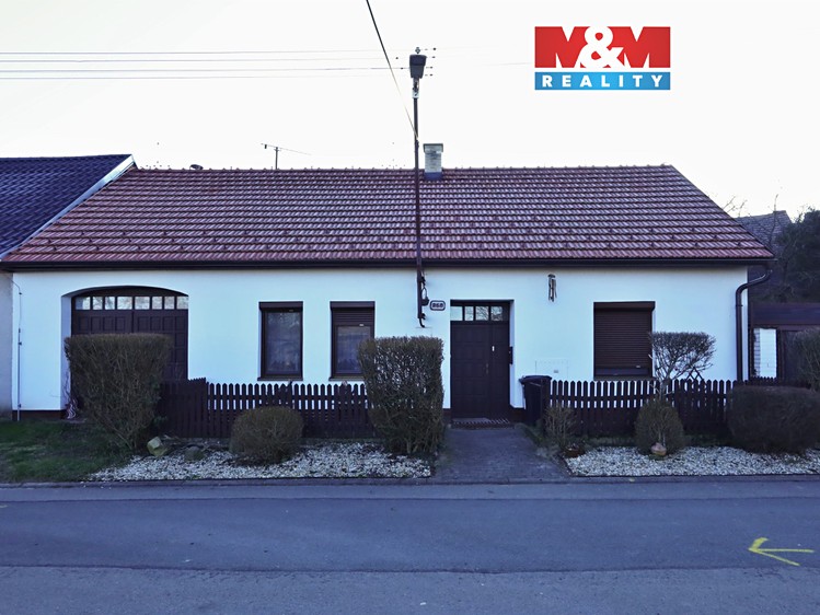 Prodej rodinného domu 240 m², pozemek 612 m² - foto 1