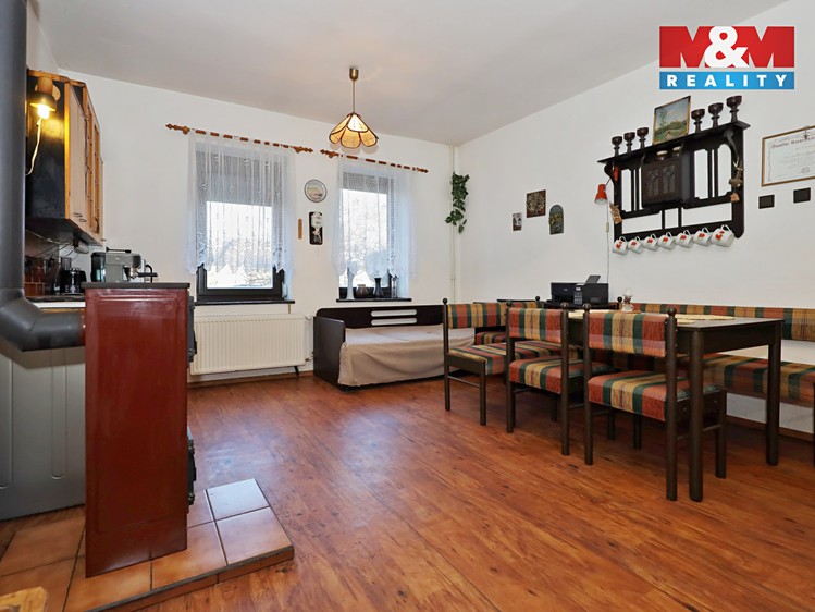 Prodej rodinného domu 240 m², pozemek 612 m² - foto 7