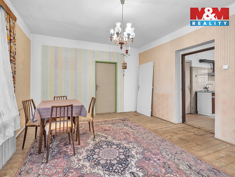 Prodej  rodinného domu 225 m², pozemek 1 225 m² - foto 6
