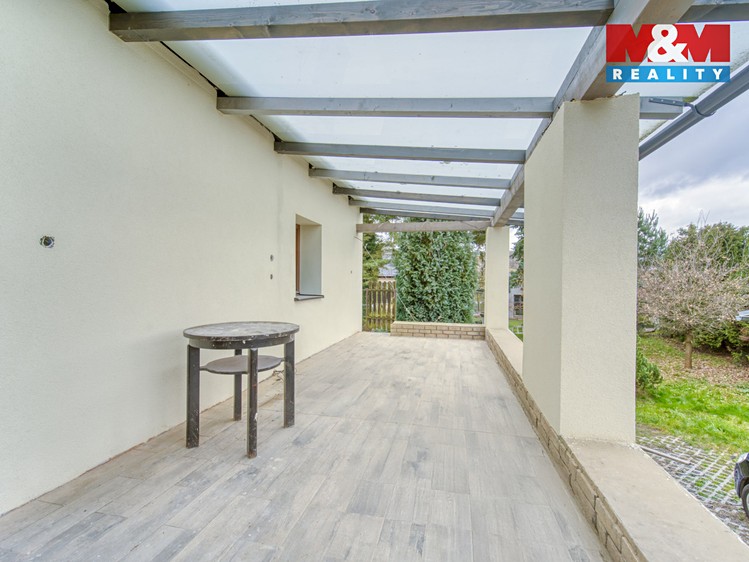 Prodej rodinného domu 290 m², pozemek 888 m² - foto 5