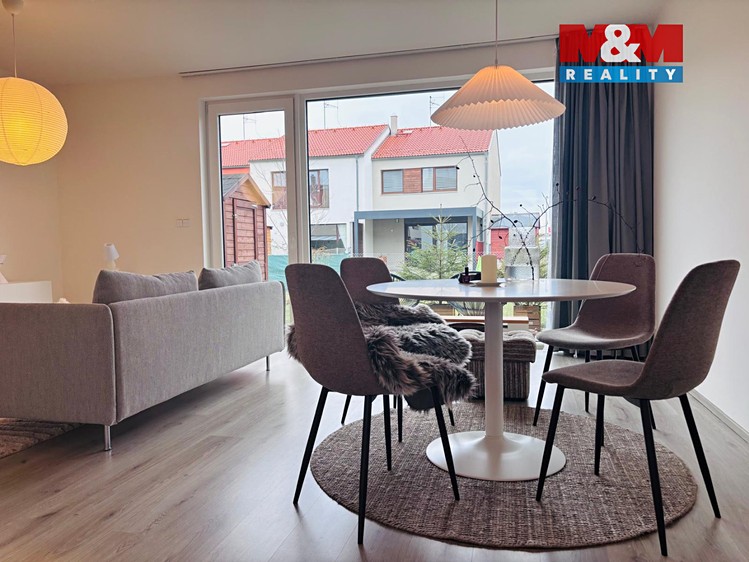 Prodej rodinného domu 101 m², pozemek 177 m² - foto 2