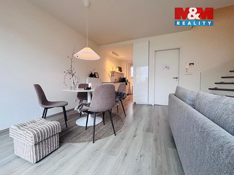 Prodej rodinného domu 101 m², pozemek 177 m² - foto 8