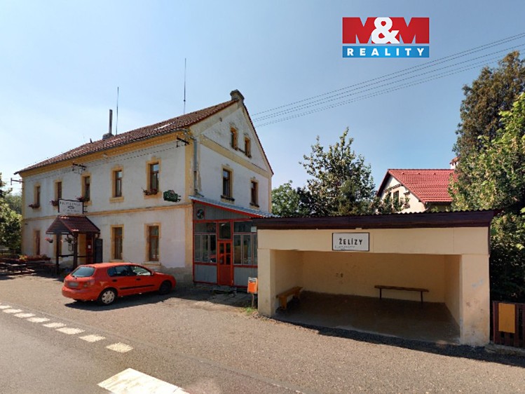 Prodej rodinného domu 640 m², pozemek 627 m² - foto 1