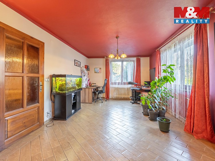 Prodej rodinného domu 197 m², pozemek 592 m² - foto 6