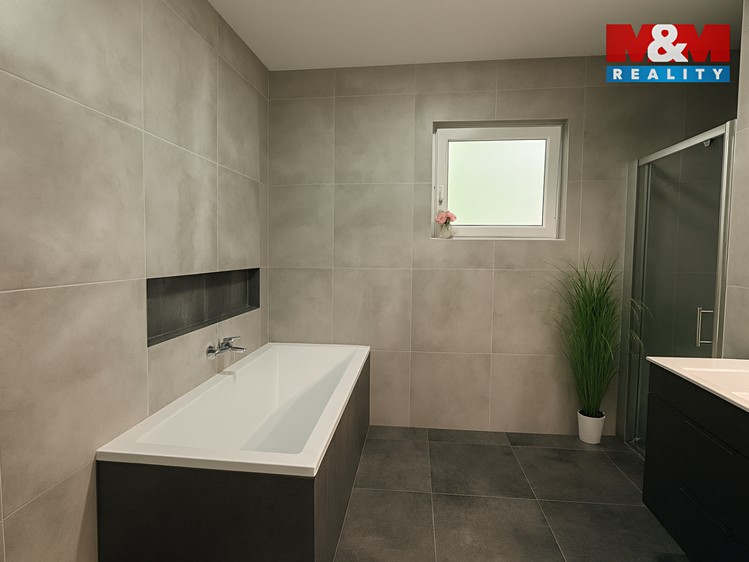 Prodej  rodinného domu 130 m², pozemek 940 m² - foto 7