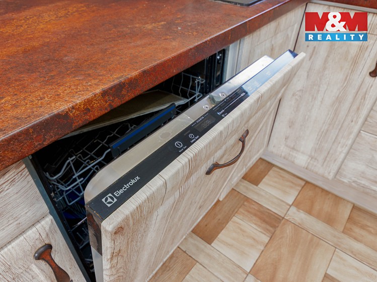 Prodej rodinného domu 87 m², pozemek 1 958 m² - foto 8