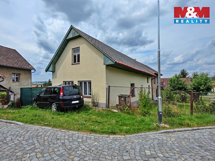 Prodej rodinného domu 142 m², pozemek 525 m² - foto 8