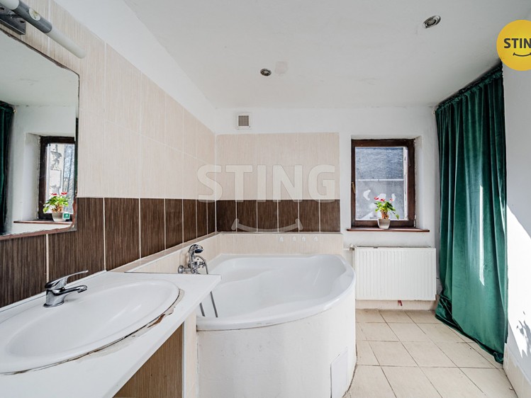 Prodej  rodinného domu 234 m², pozemek 5 979 m² - foto 5