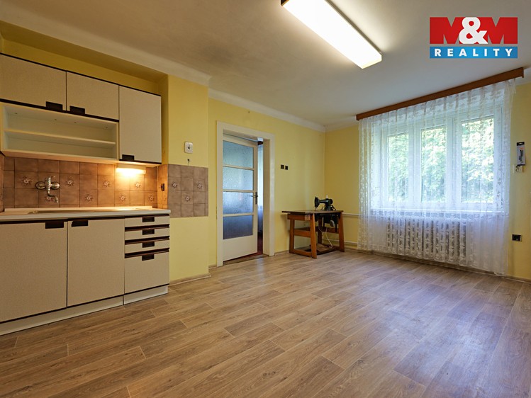 Prodej rodinného domu 162 m², pozemek 188 m² - foto 3