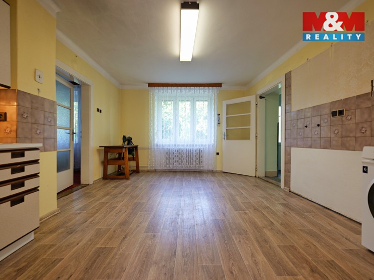 Prodej rodinného domu 162 m², pozemek 188 m² - foto 4