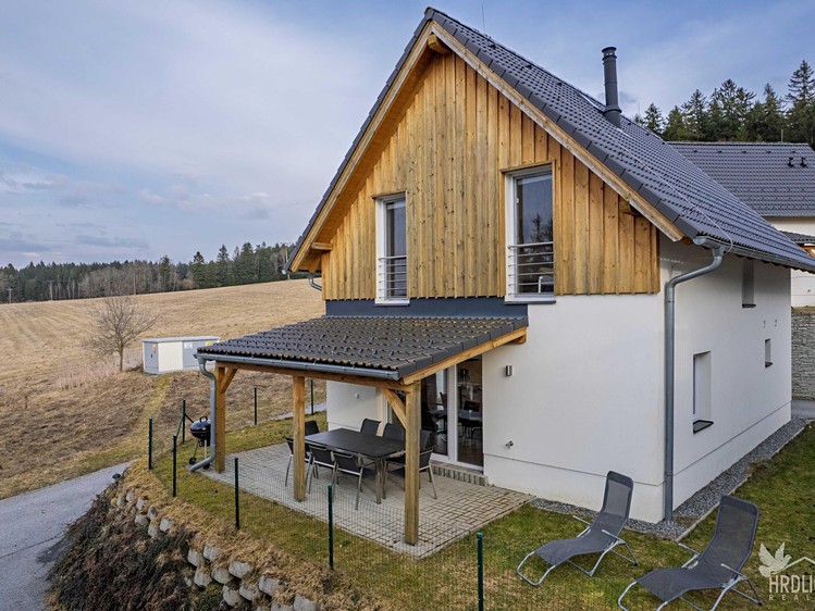 Prodej rodinného domu 96 m², pozemek 365 m² - foto 2