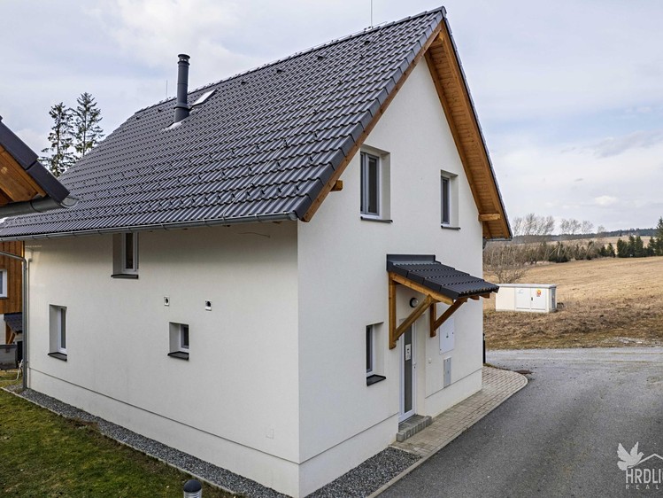 Prodej rodinného domu 96 m², pozemek 365 m² - foto 5