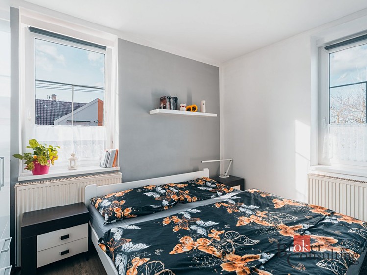 Prodej rodinného domu 146 m², pozemek 715 m² - foto 7