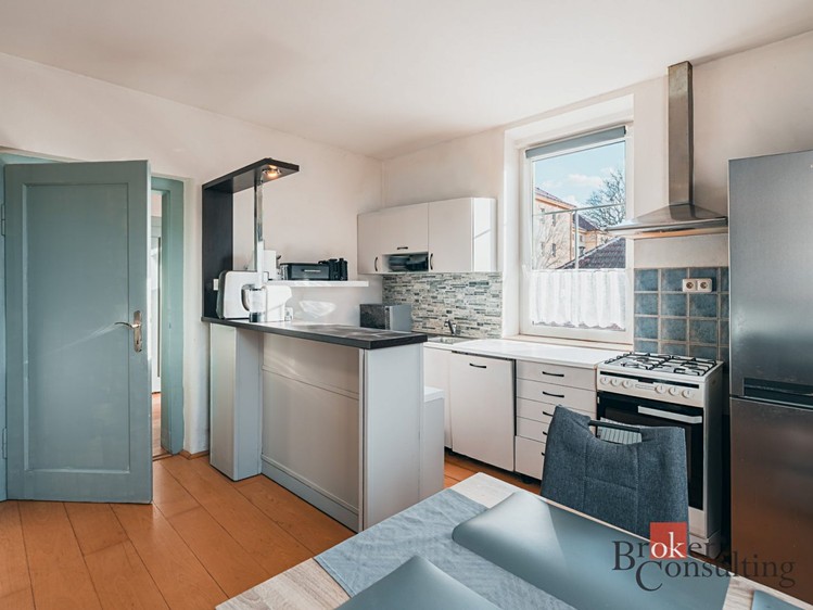 Prodej rodinného domu 146 m², pozemek 715 m² - foto 6