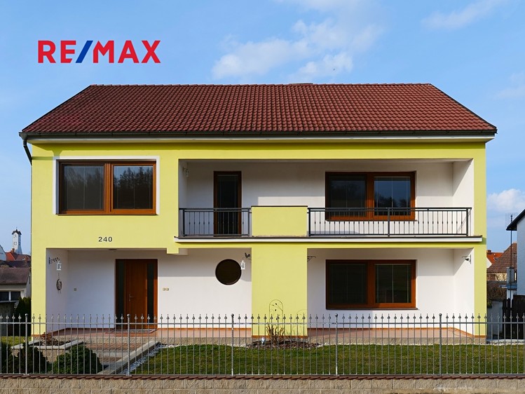 Prodej rodinného domu 177 m², pozemek 856 m² - foto 3