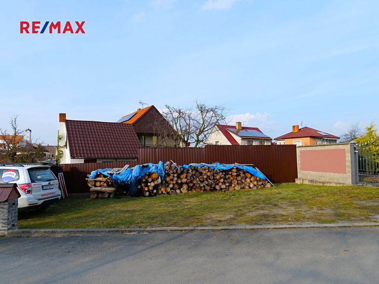 Prodej rodinného domu 177 m², pozemek 856 m² - foto 4