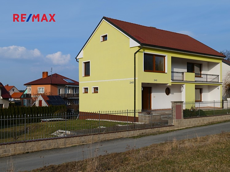 Prodej rodinného domu 177 m², pozemek 856 m² - foto 6