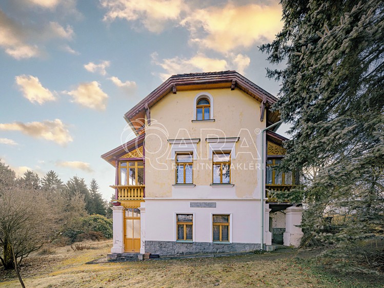 Prodej rodinného domu 324 m², pozemek 4 380 m² - foto 4