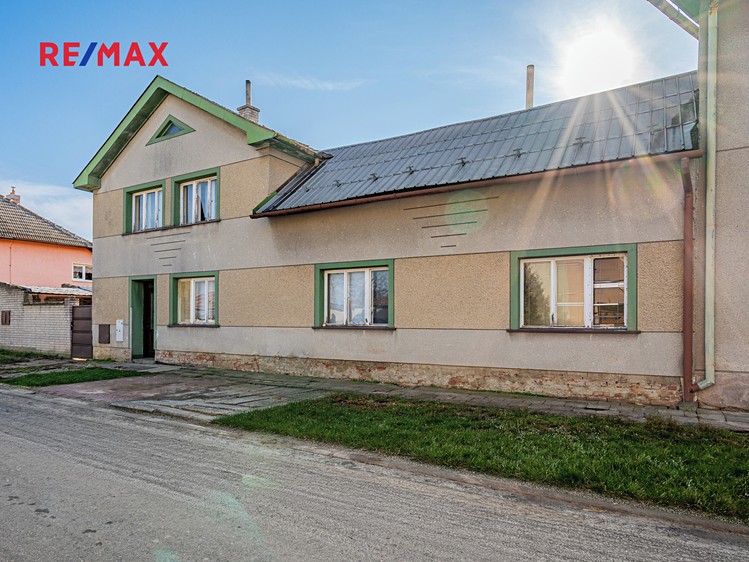 Prodej rodinného domu 90 m², pozemek 119 m² - foto 1