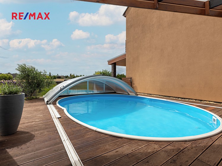 Prodej rodinného domu 199 m², pozemek 524 m² - foto 8