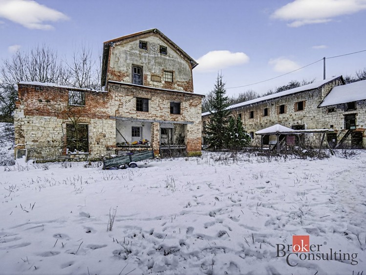 Prodej zemědělské usedlosti 1 500 m², pozemek 30 000 m² - foto 3