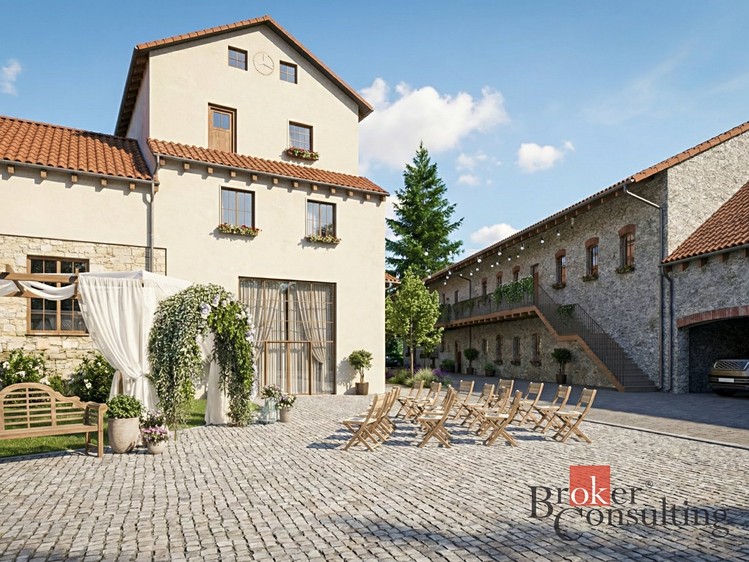 Prodej zemědělské usedlosti 1 500 m², pozemek 30 000 m² - foto 2
