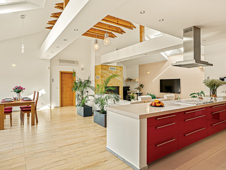 Prodej rodinného domu 342 m², pozemek 1 001 m² - foto 3