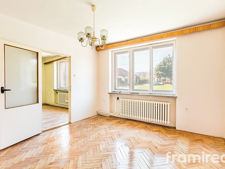 Prodej rodinného domu 109 m², pozemek 1 958 m² - foto 2