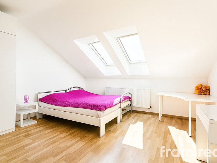 Prodej  rodinného domu 152 m², pozemek 670 m² - foto 6