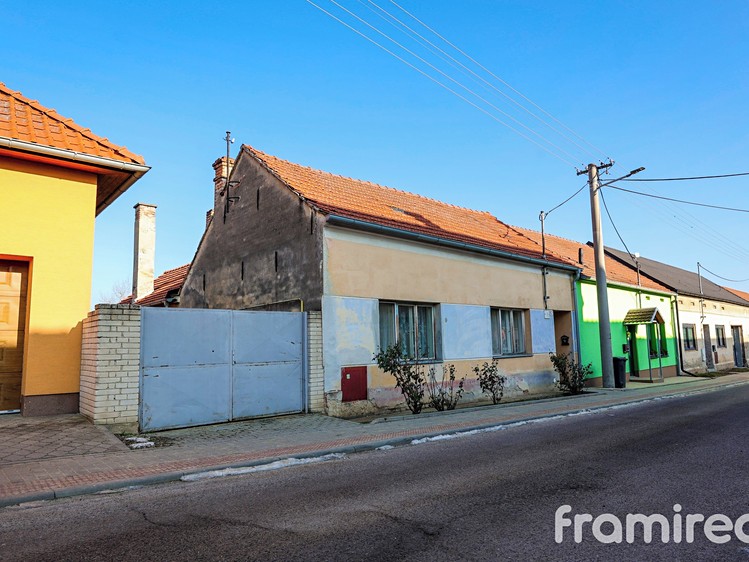Prodej rodinného domu 97 m², pozemek 472 m² - foto 3