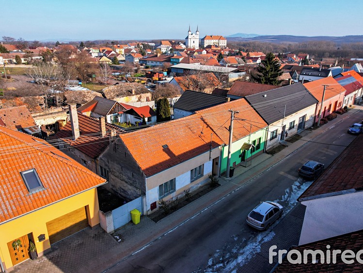 Prodej rodinného domu 97 m², pozemek 472 m² - foto 1