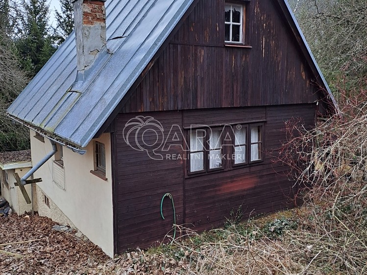 Prodej rodinného domu 55 m², pozemek 1 003 m² - foto 1