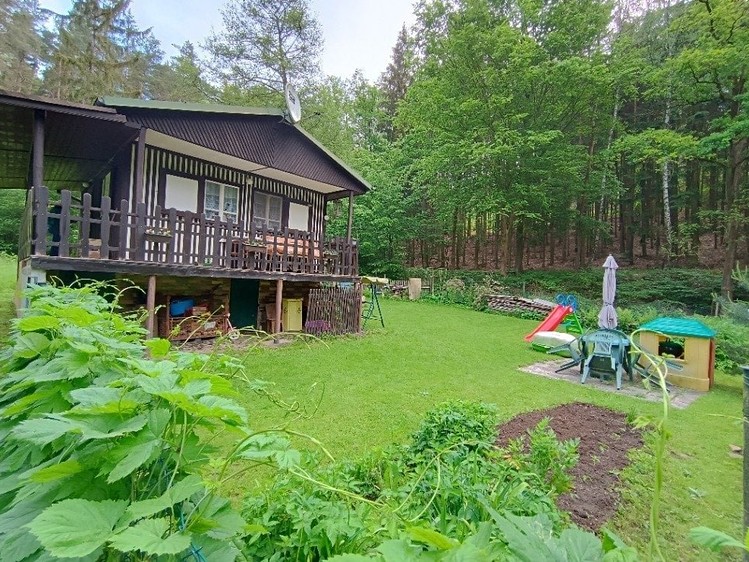 Prodej chaty 52 m², pozemek 853 m² - foto 1