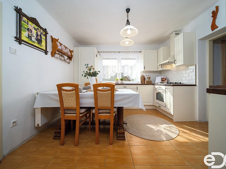 Prodej rodinného domu 126 m², pozemek 705 m² - foto 5