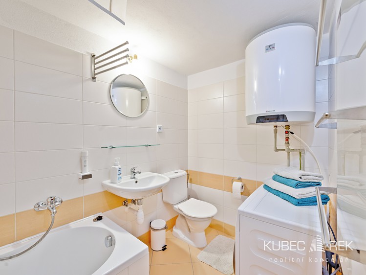 Prodej rodinného domu 80 m², pozemek 54 m² - foto 4