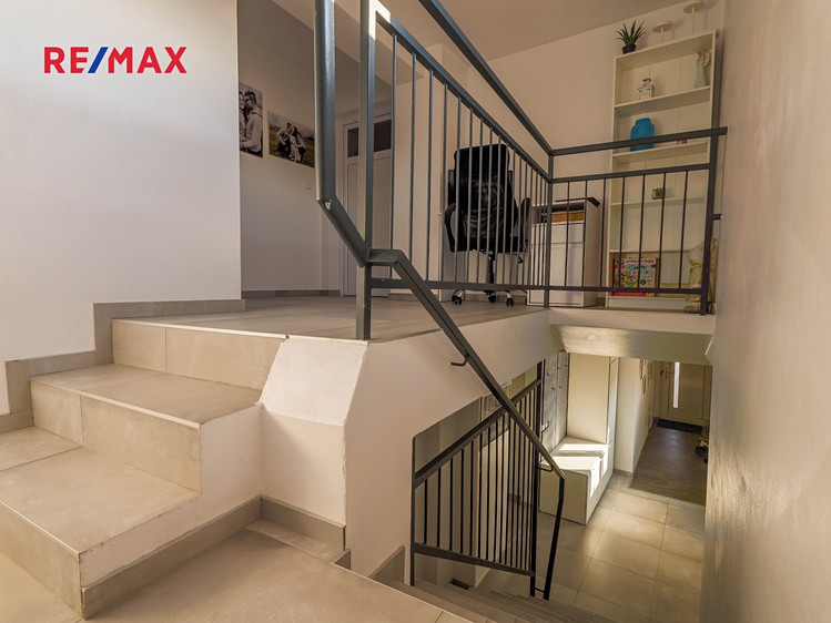 Prodej  rodinného domu 210 m², pozemek 359 m² - foto 8