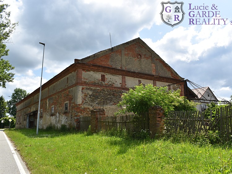 Prodej rodinného domu 175 m², pozemek 2 865 m² - foto 2