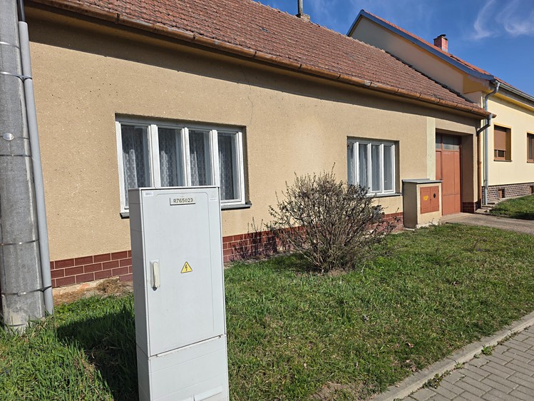 Prodej rodinného domu 110 m², pozemek 589 m² - foto 1