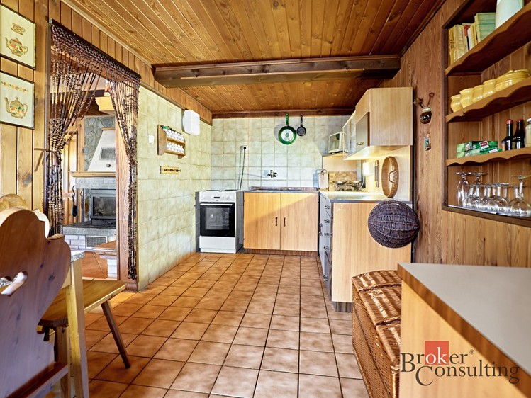 Prodej rodinného domu 593 m², pozemek 4 516 m² - foto 7