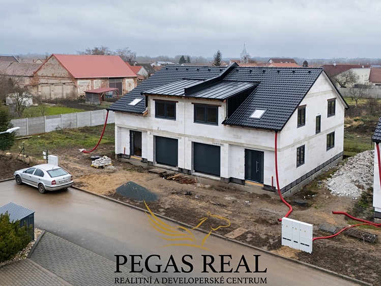Prodej rodinného domu 161 m², pozemek 463 m² - foto 3