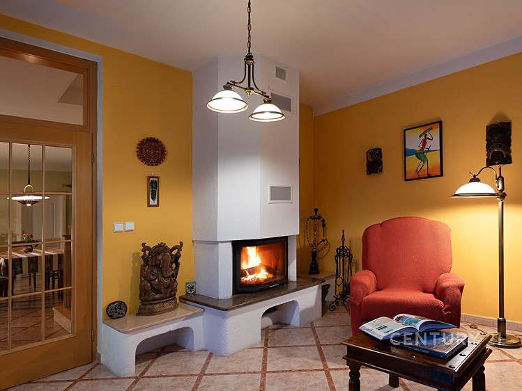 Prodej rodinného domu 498 m², pozemek 852 m² - foto 4