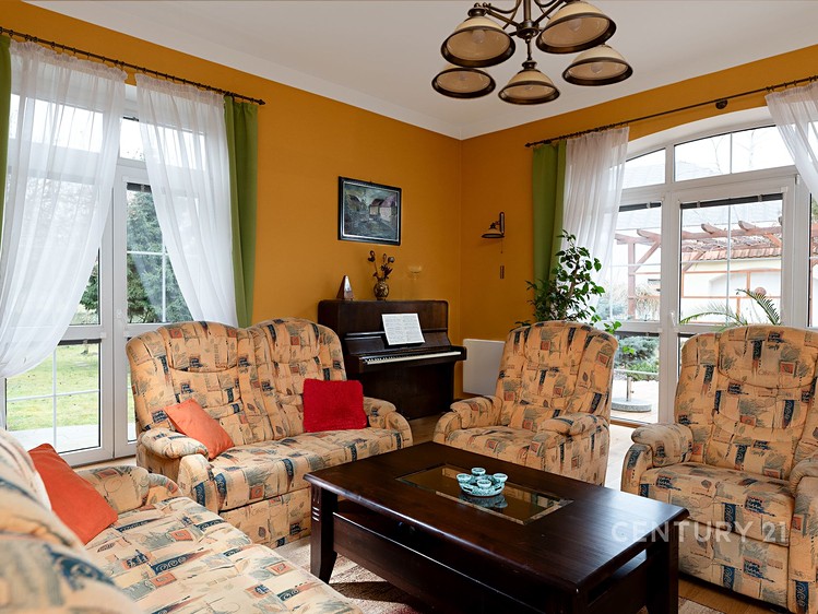 Prodej rodinného domu 498 m², pozemek 852 m² - foto 7