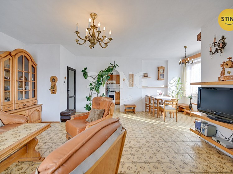 Prodej rodinného domu 208 m², pozemek 511 m² - foto 7