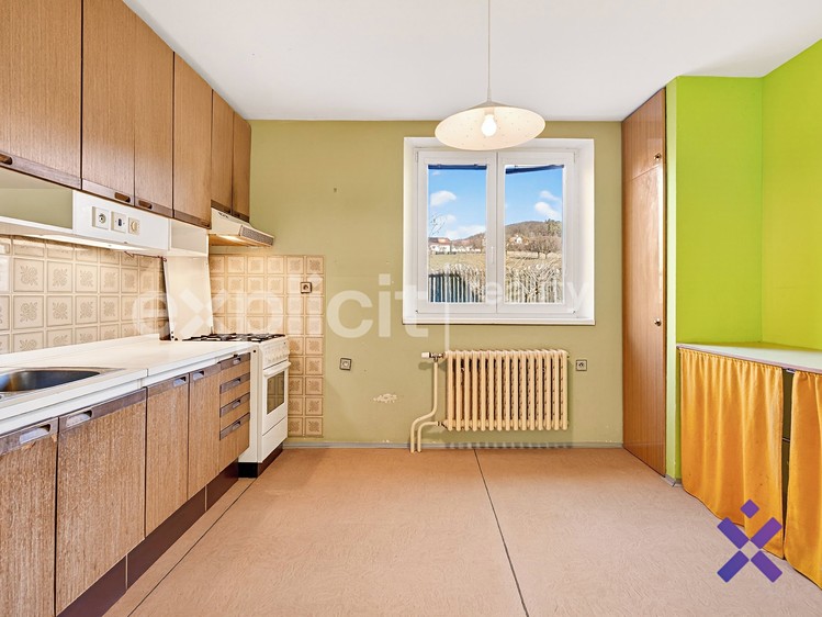 Prodej rodinného domu 229 m², pozemek 596 m² - foto 5
