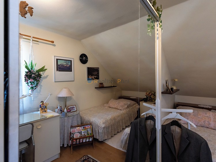 Prodej rodinného domu 294 m², pozemek 708 m² - foto 7