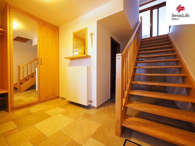 Prodej rodinného domu 250 m², pozemek 1 799 m² - foto 6