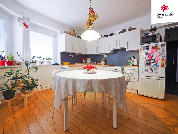Prodej rodinného domu 234 m², pozemek 504 m² - foto 5