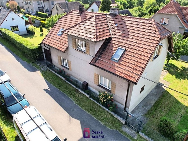 Prodej rodinného domu 140 m², pozemek 518 m² - foto 1