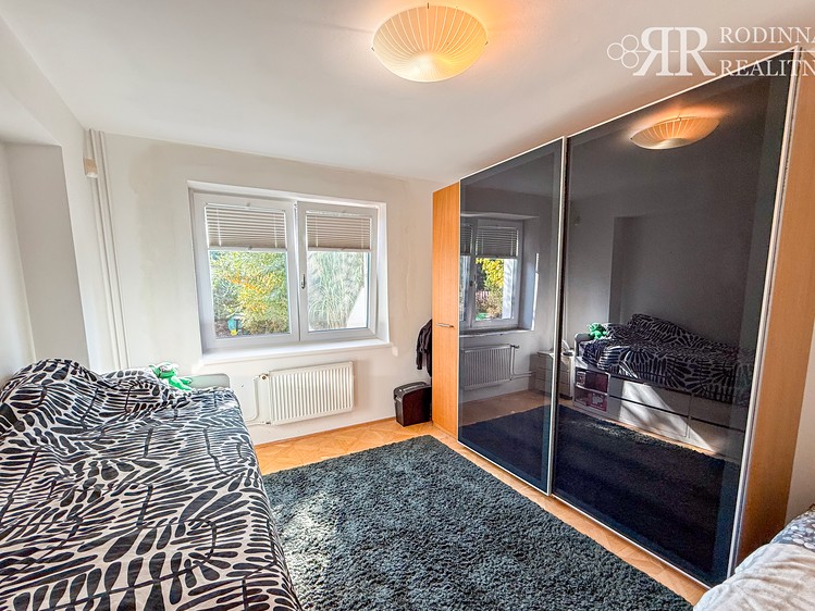 Prodej rodinného domu 270 m², pozemek 470 m² - foto 6