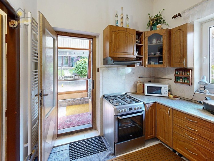 Prodej rodinného domu 195 m², pozemek 615 m² - foto 7
